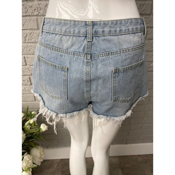 SHEIN Light Wash Distressed White Lace Denim Shorts Size L - Picture 4 of 6